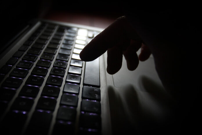 розслідування проти Pornhub та інших платформ розслідування проти Pornhub та інших платформ