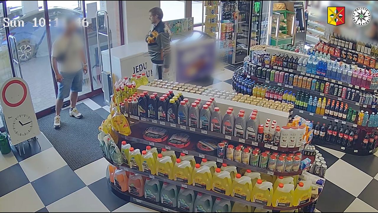 Muž s lebkou v Praze 9 přepadl čerpací stanic