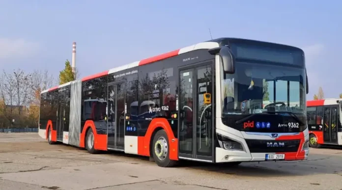 na autobusových linkách PID