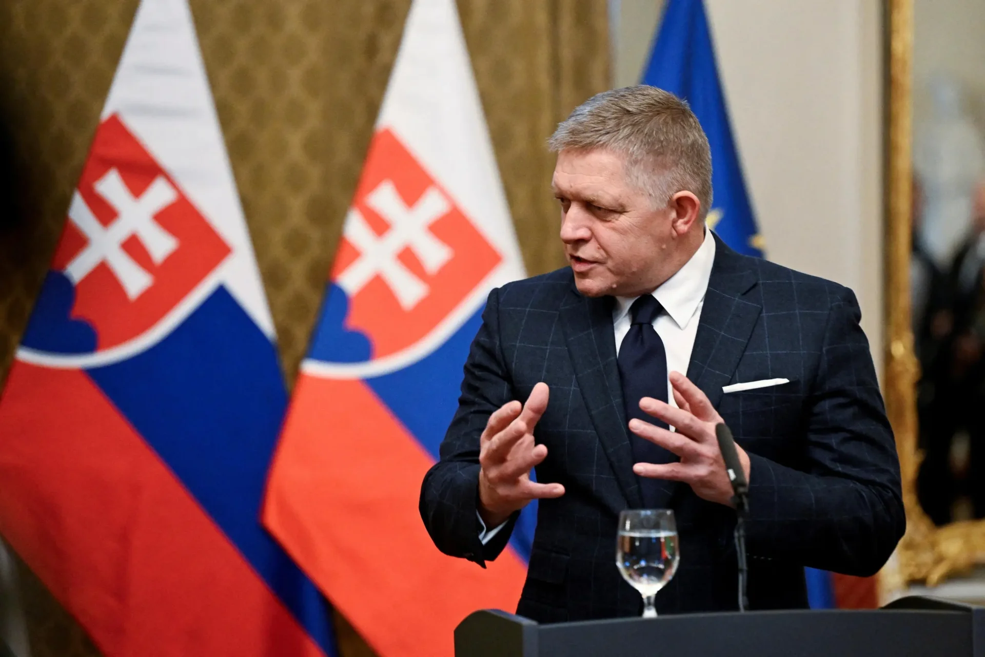 Роберт Фіцо Роберт Фіцо