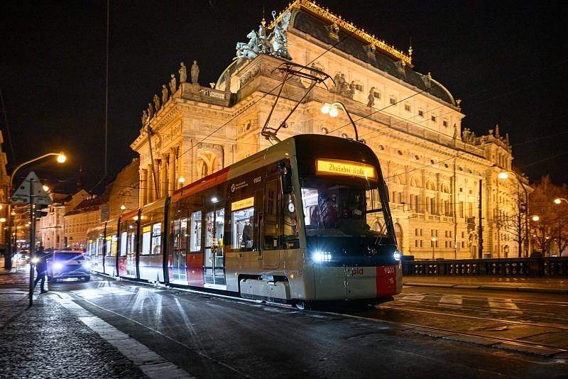 Škoda ForCity Plus Praha 52T