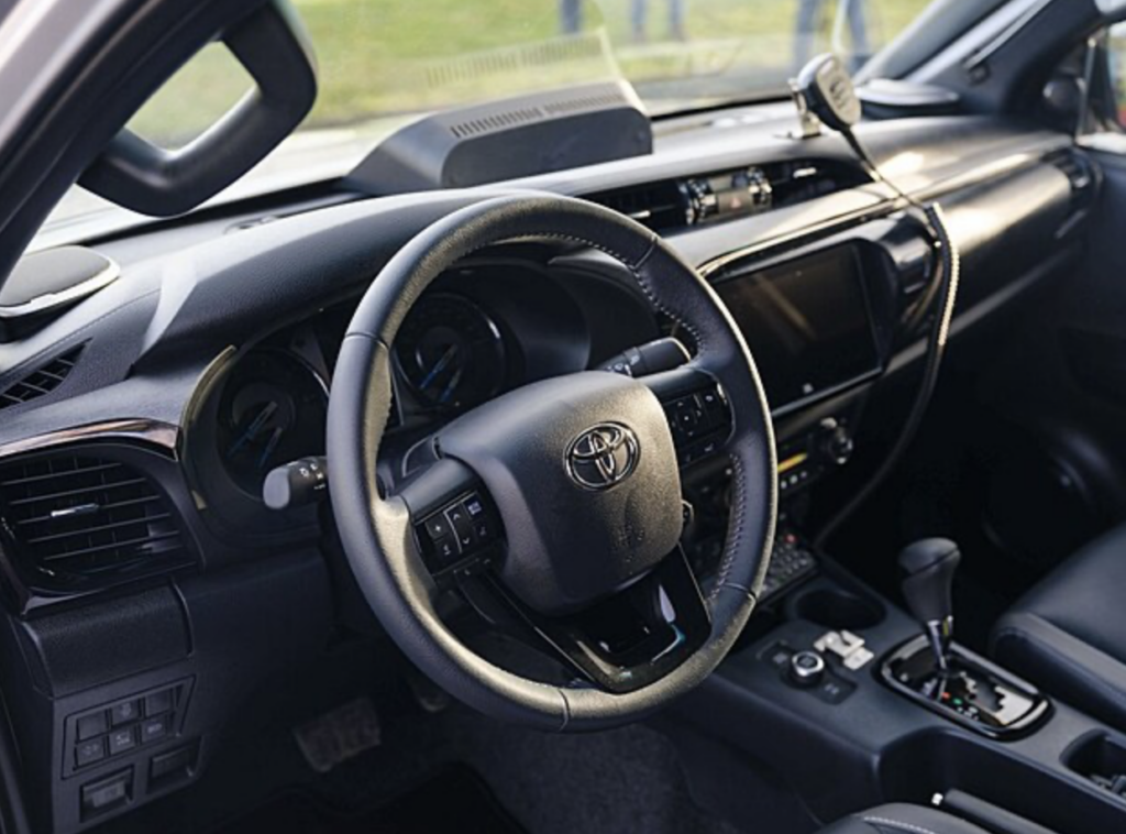 Чеська поліція отримала нові позашляховики Toyota Hilux для роботи в складному terені - фото №1