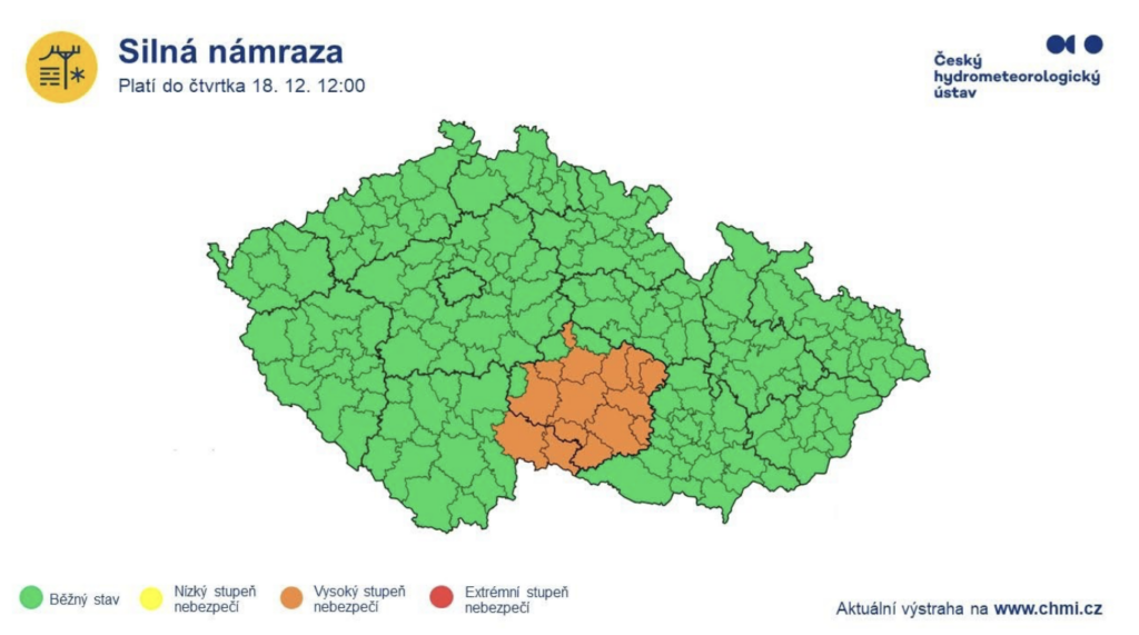 Частину Чехії охопила сильна ожеледь, метеорологи попереджають про відключення світла - фото №