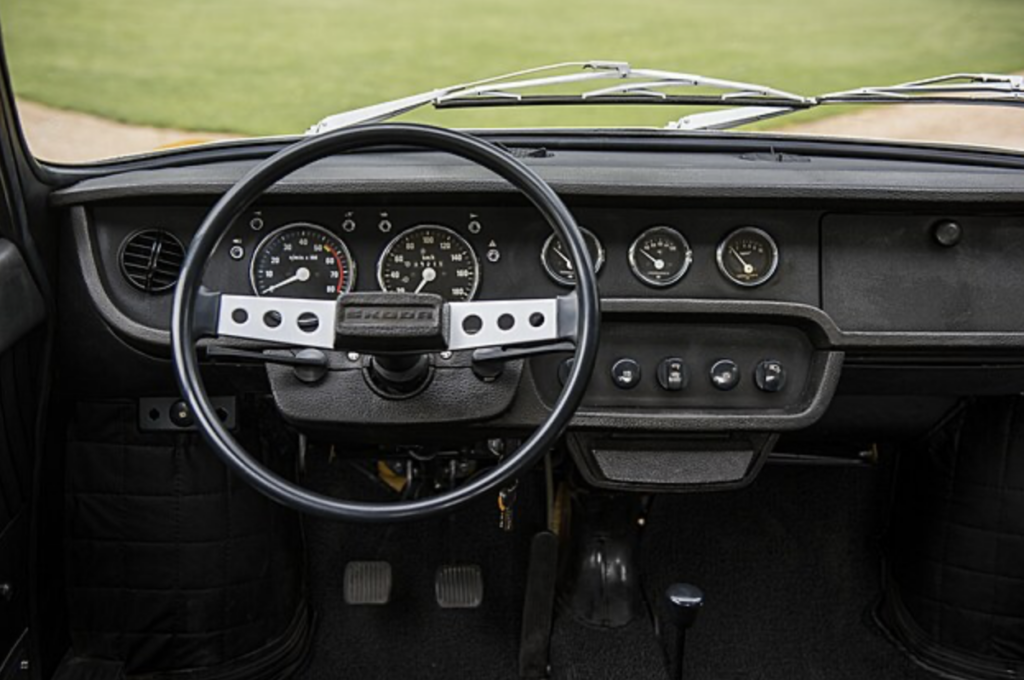 «Porsche зі Сходу»: легендарна Škoda 110 R відзначає 55 років - фото №4