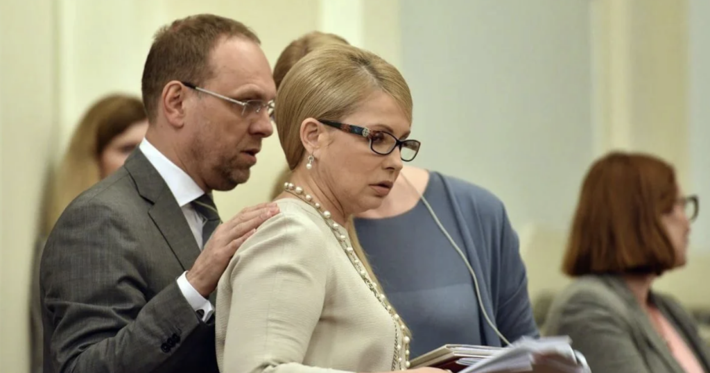 Юлія Тимошенко отримала підозру за результатами обшуків НАБУ  - фото №1