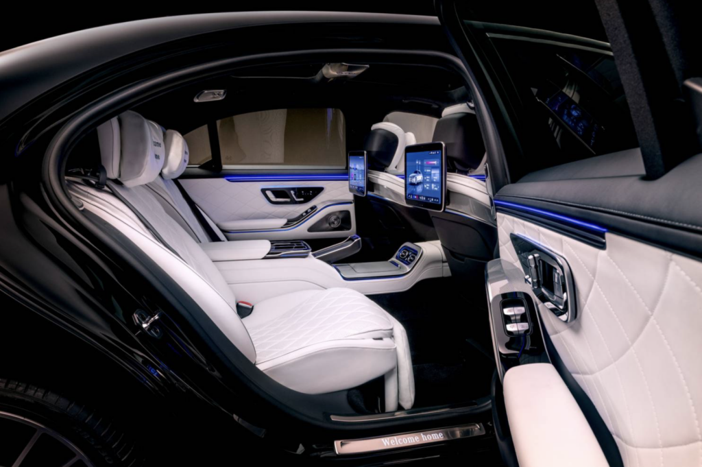 Представлено Mercedes-Benz S-Class 2026: стиль, комфорт і потужність - фото №7