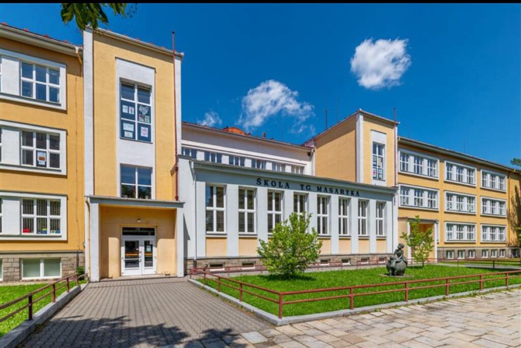 Викладачка англійської з України отримала педагогічну нагороду в Чехії - фото №