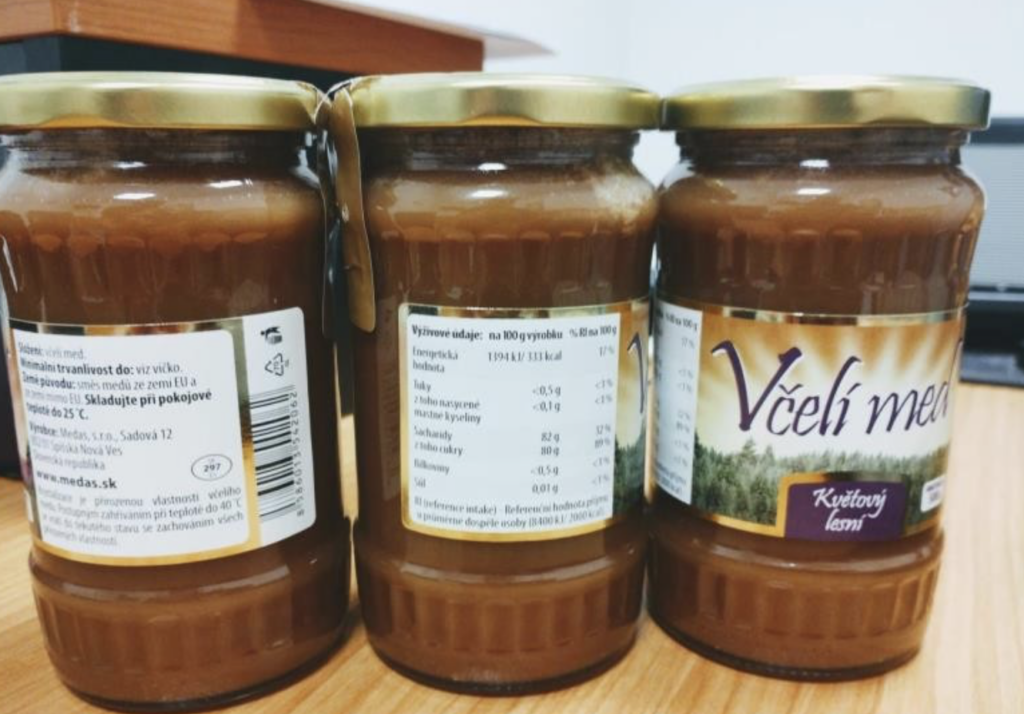 Інспекція у Чехії виявила фальсифікований мед, що не бачив бджіл - фото №
