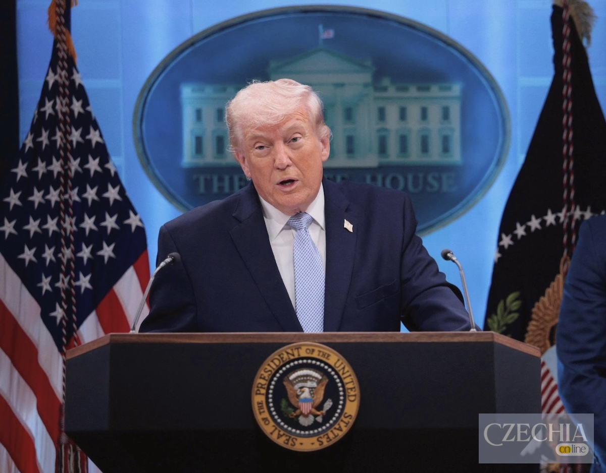 Президент США Дональд Трамп виступає в Білому домі. Ілюстративне фото.