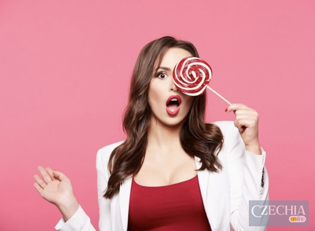 Напівпорожня вітрина закритого магазину солодощів House of Sweets у Німеччині.