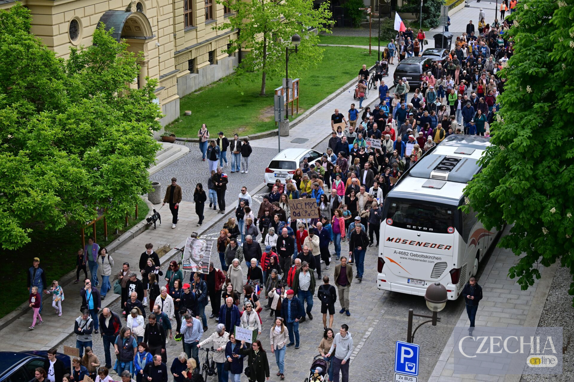 Чому у Чехії протестують через громадські медіа