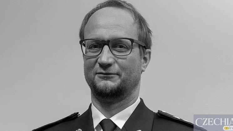 У Карлових Варах помер колишній керівник місцевого відділу з розслідування вбивств Рудольф Флашка У Карлових Варах помер колишній керівник місцевого відділу з розслідування вбивств Рудольф Флашка