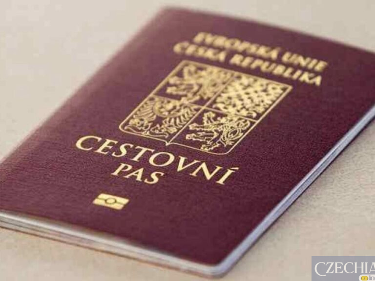 Більше ніж другий паспорт: як насправді працює подвійне громадянство у Чехії