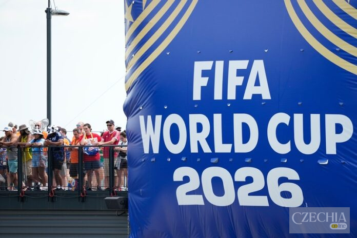 Чемпіонат світу з футболу 2026 року, який проходить у США, Канаді та Мексиці, може стати найприбутковішим турніром в історії Чемпіонат світу з футболу 2026 року, який проходить у США, Канаді та Мексиці, може стати найприбутковішим турніром в історії