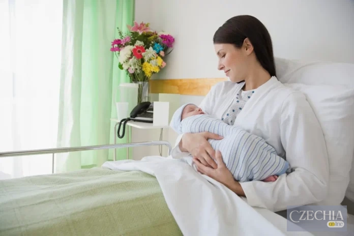 Народжуваність у Чехії знижується четвертий рік поспіль Народжуваність у Чехії знижується четвертий рік поспіль