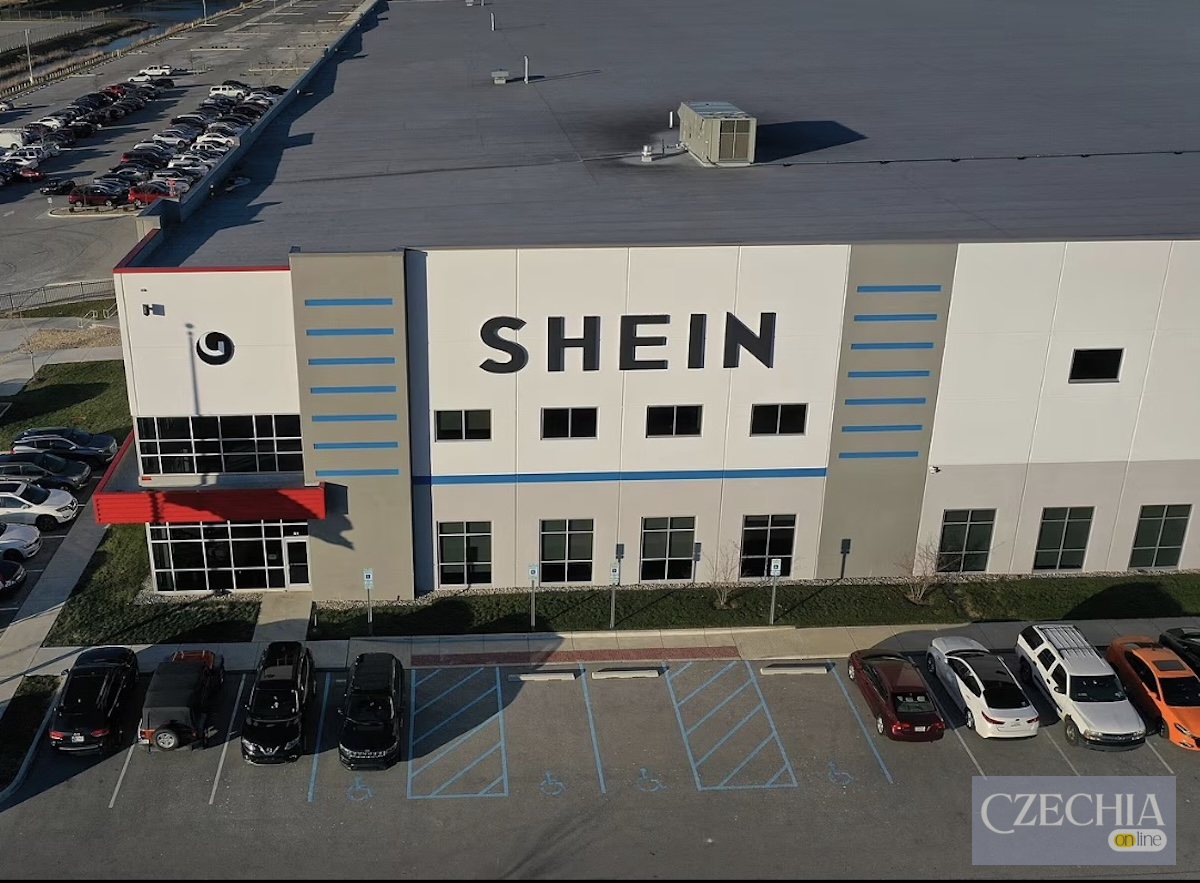 Склад компанії Shein як ілюстрація до матеріалу про небезпечні хімікати в одязі