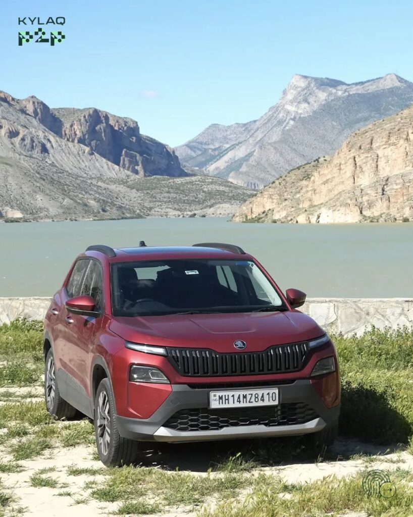 Škoda Kylaq, яка продається від 6 850 євро, приїхала до Праги. Відео - фото №4