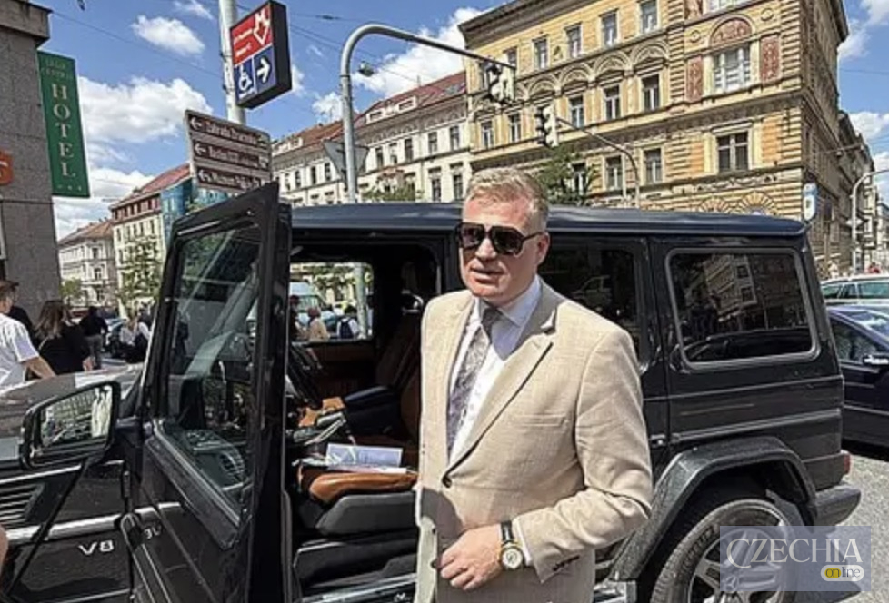 Прем’єр-міністр Чехії закликав Філіпа Турека піти з посади. Відео - Новини Чехії, Топ-новини. Джерело: Українці в Чехії | Чеські новини для українців Прем’єр-міністр Чехії закликав Філіпа Турека піти з посади. Відео - фото №