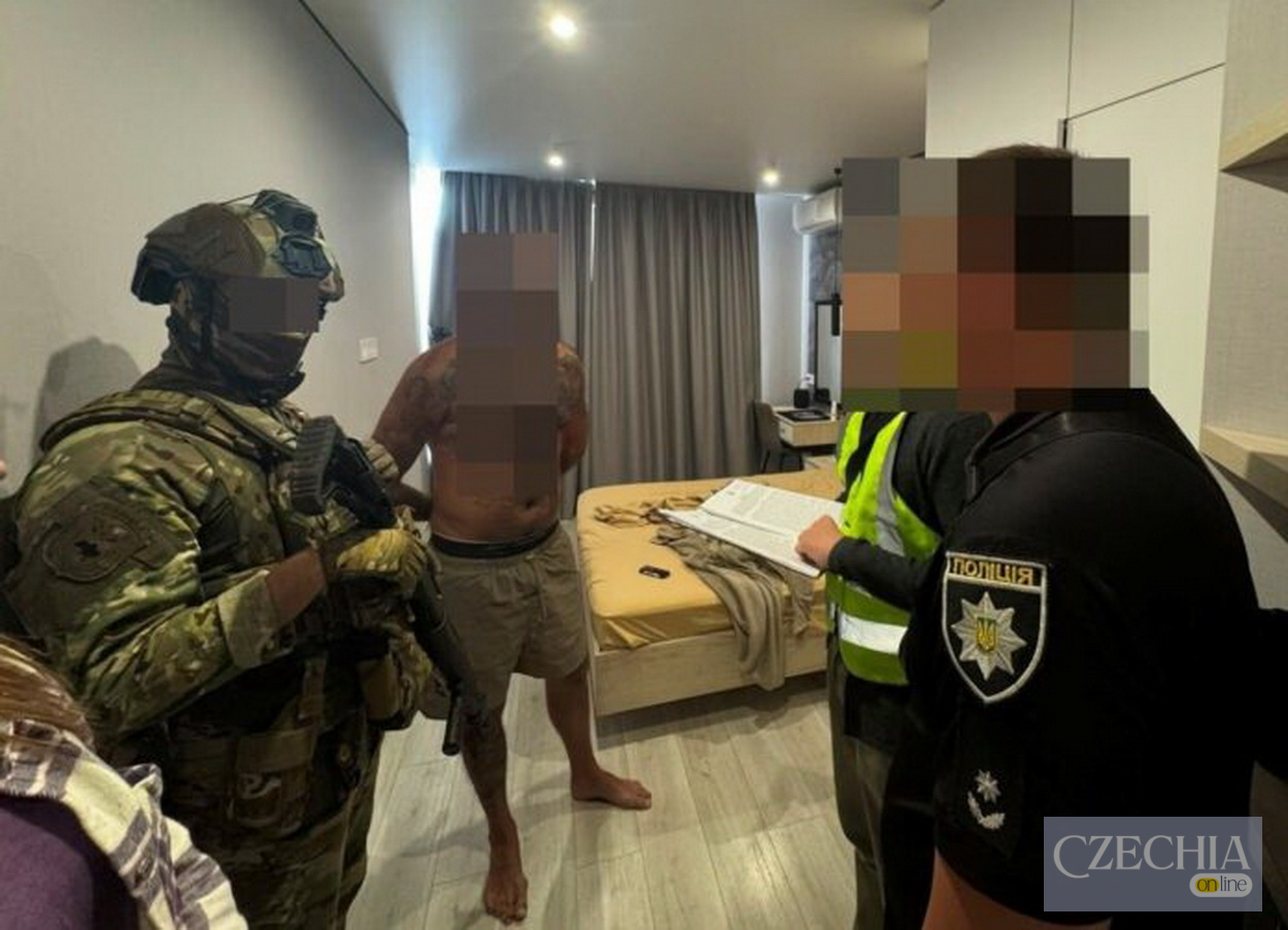 У Києві заарештували шахраїв, які дипфейками Бабіша виманювали гроші у чехів