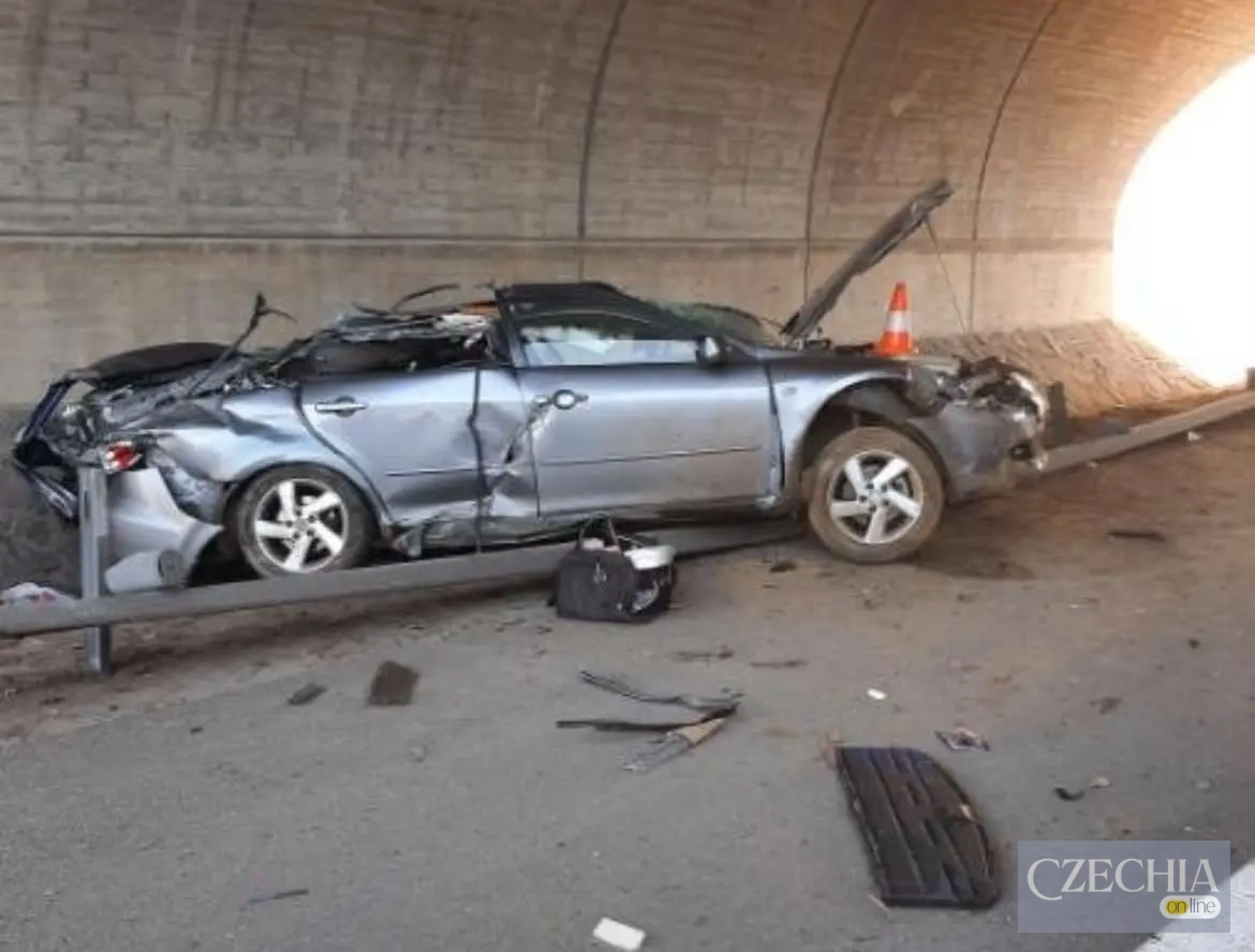 У Чехії вранці 23 серпня сталася серйозна ДТП на автомагістралі D3 у районі Табора У Чехії вранці 23 серпня сталася серйозна ДТП на автомагістралі D3 у районі Табора