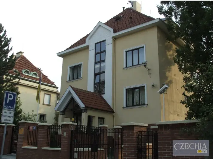 Паспорт уже виготовлений у Празі: чи можна забрати його без Резерв+ після змін Кабміну