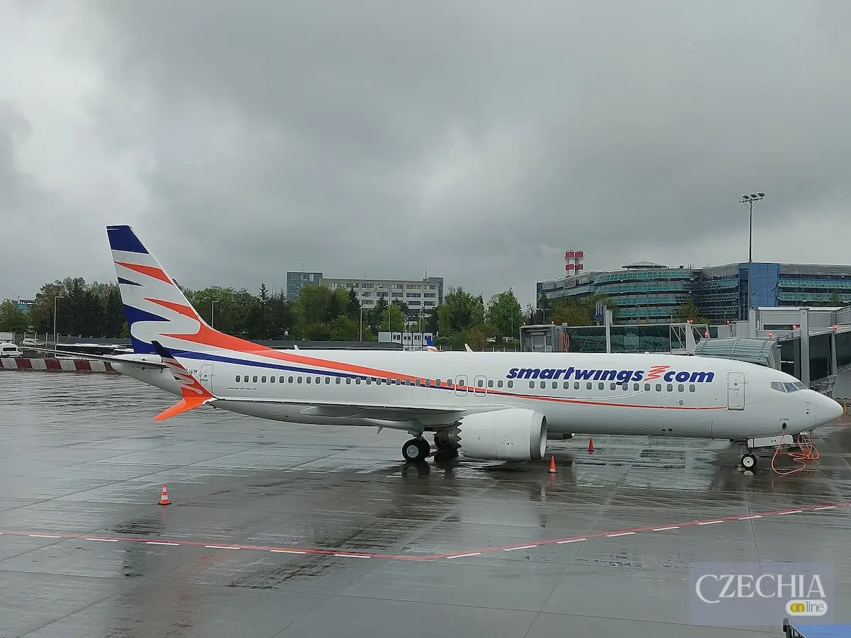 Літак Smartwings Boeing 737 MAX 8 в аеропорту Праги