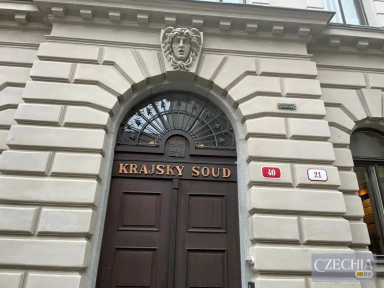 У Чехії суд відхилив клопотання навіть через день запізнення: три справи про міжнародний захист - Новини Чехії, Політика. Джерело: Українці в Чехії | Чеські новини для українців Суд відхилив заяву українця про захист після 20 років нелегального проживання в Чехії