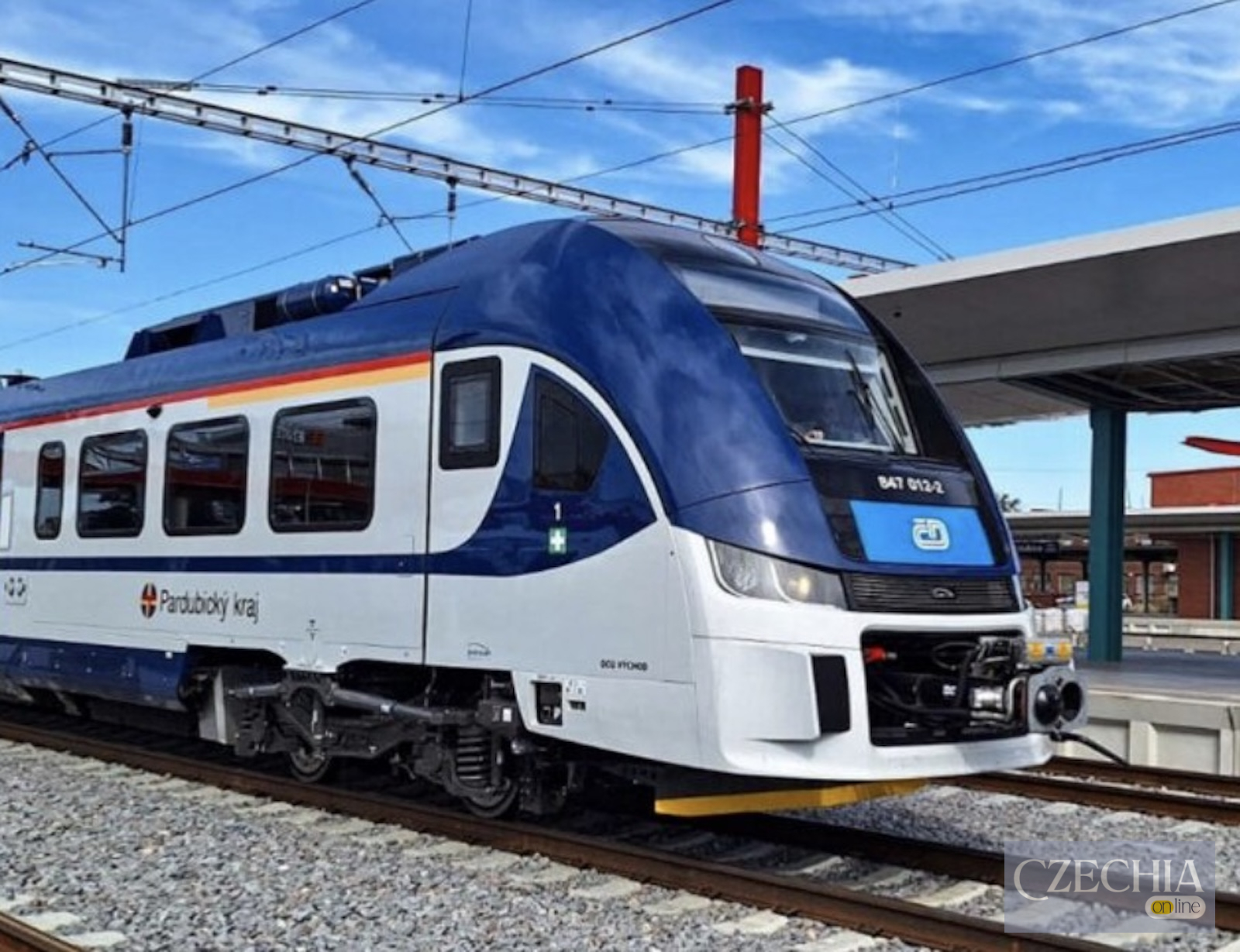 Аварія контактної мережі у Празі спричинила затримки поїздів Регіональний поїзд на залізниці в Чехії