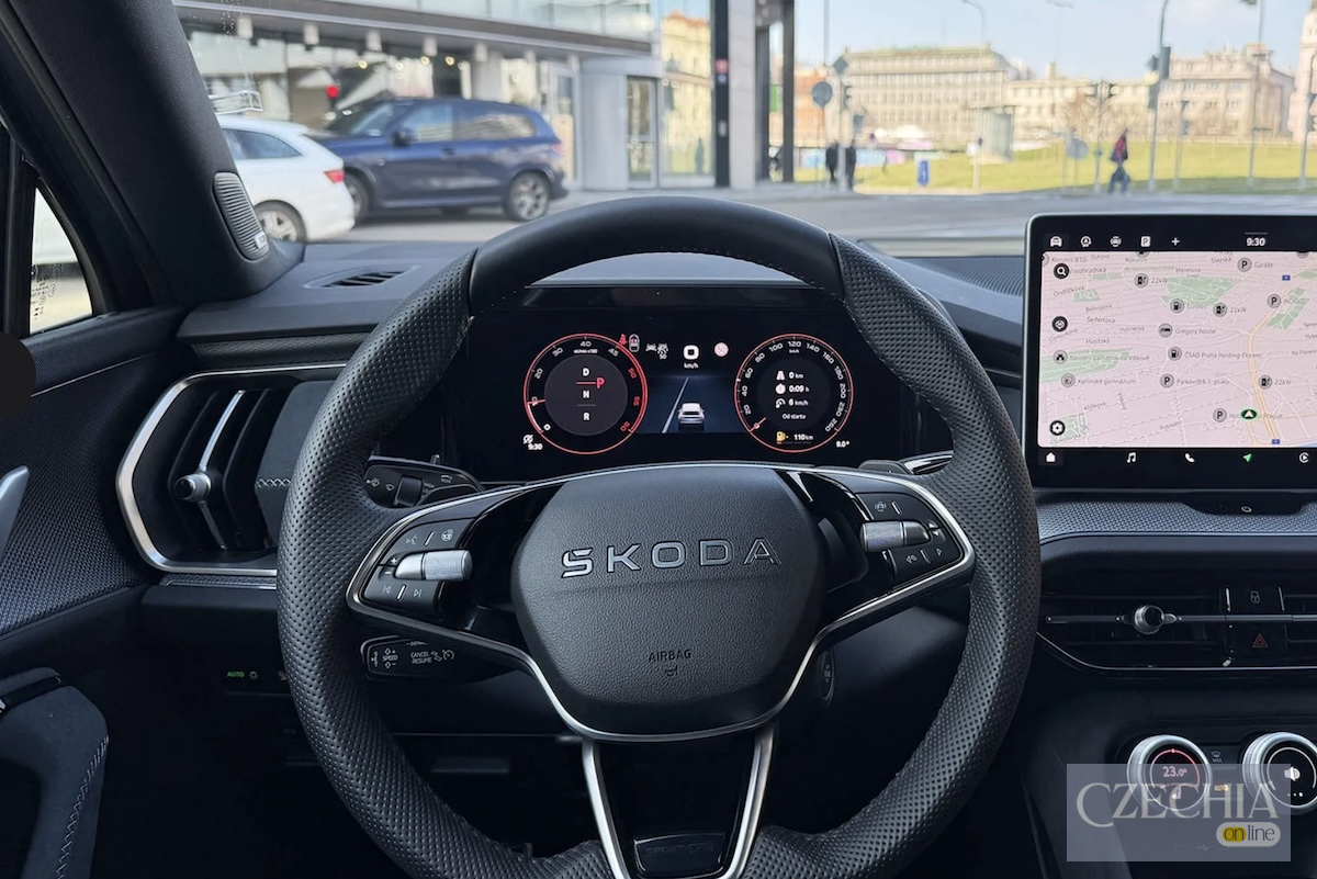 Кермо автомобіля Škoda — ілюстративне фото Кермо автомобіля Škoda — ілюстративне фото