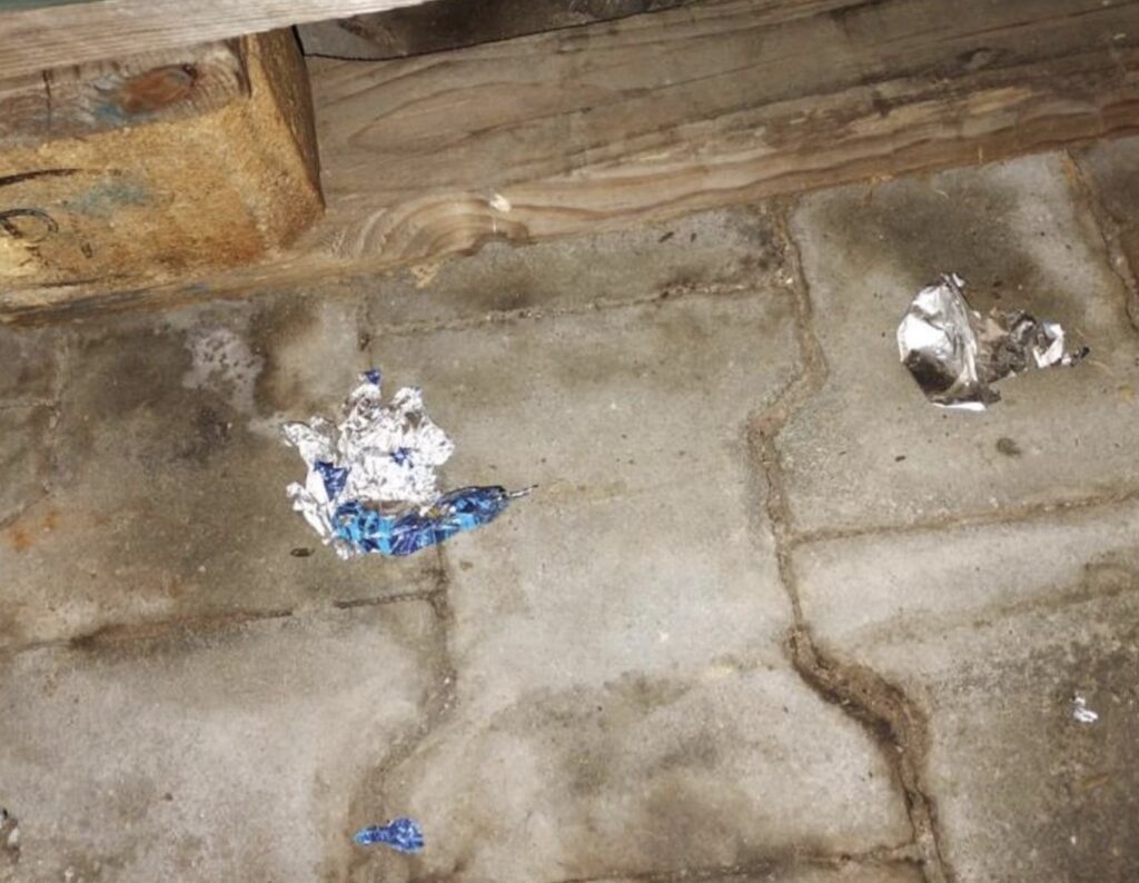 У Чехії через мишачий послід і бруд закрили супермаркет, магазини та заклад швидкого харчування - Новини Чехії. Джерело: Українці в Чехії | Чеські новини для українців У Чехії через мишачий послід і бруд закрили супермаркет, магазини та заклад швидкого харчування - фото 2