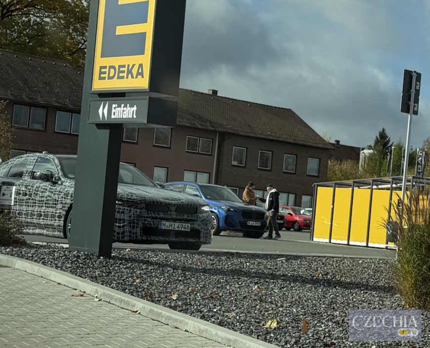 Біля кордону з Чехією помітили ймовірний прототип оновленого BMW M5 у камуфляжі. Фото - ТехноМанія, Світ, Топ-новини. Джерело: Українці в Чехії | Чеські новини для українців Біля кордону з Чехією помітили ймовірний прототип оновленого BMW M5 у камуфляжі. Фото - фото