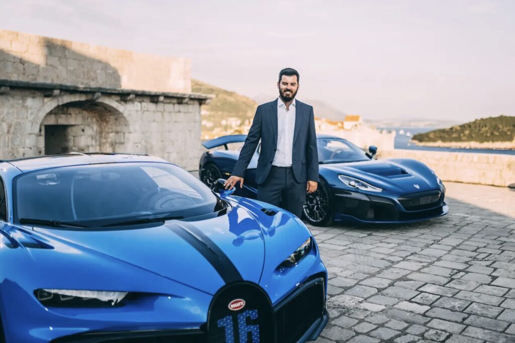 У керівника Bugatti викрали Chiron за 3 млн євро - фото